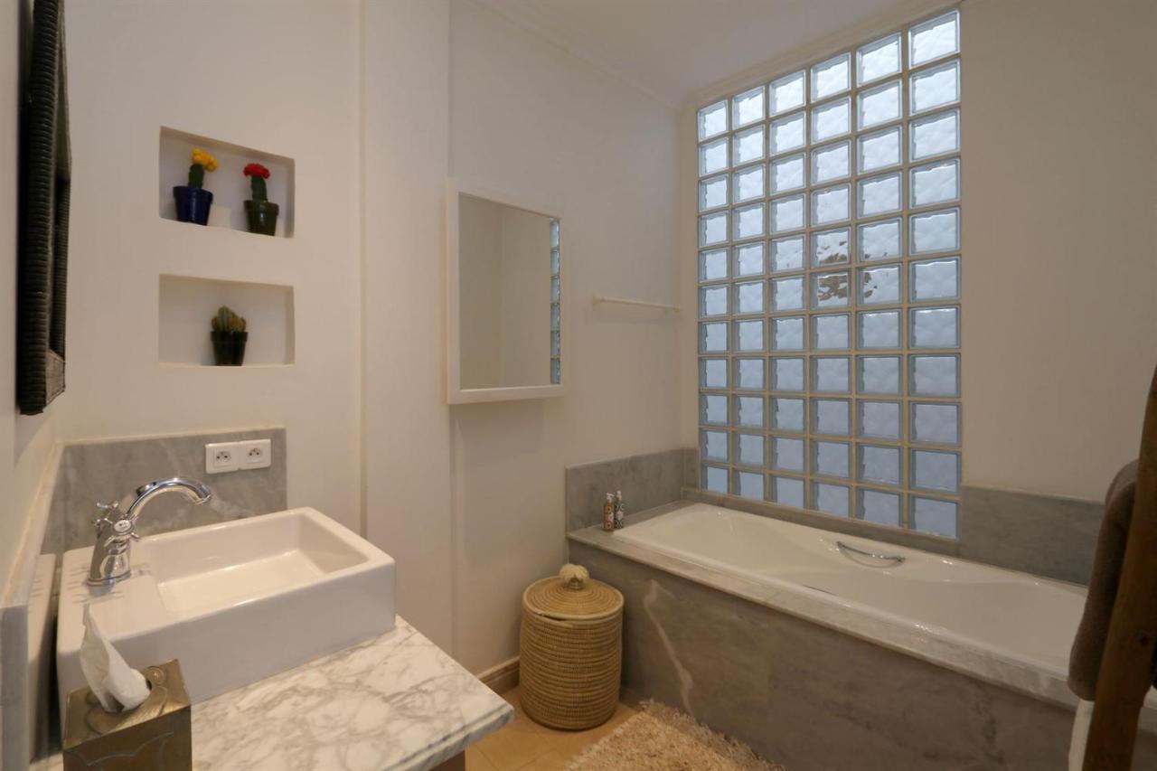 Riad Dar Safi - Privatise Pour 6/8 Pers. - Jacuzzi 마라케시 외부 사진